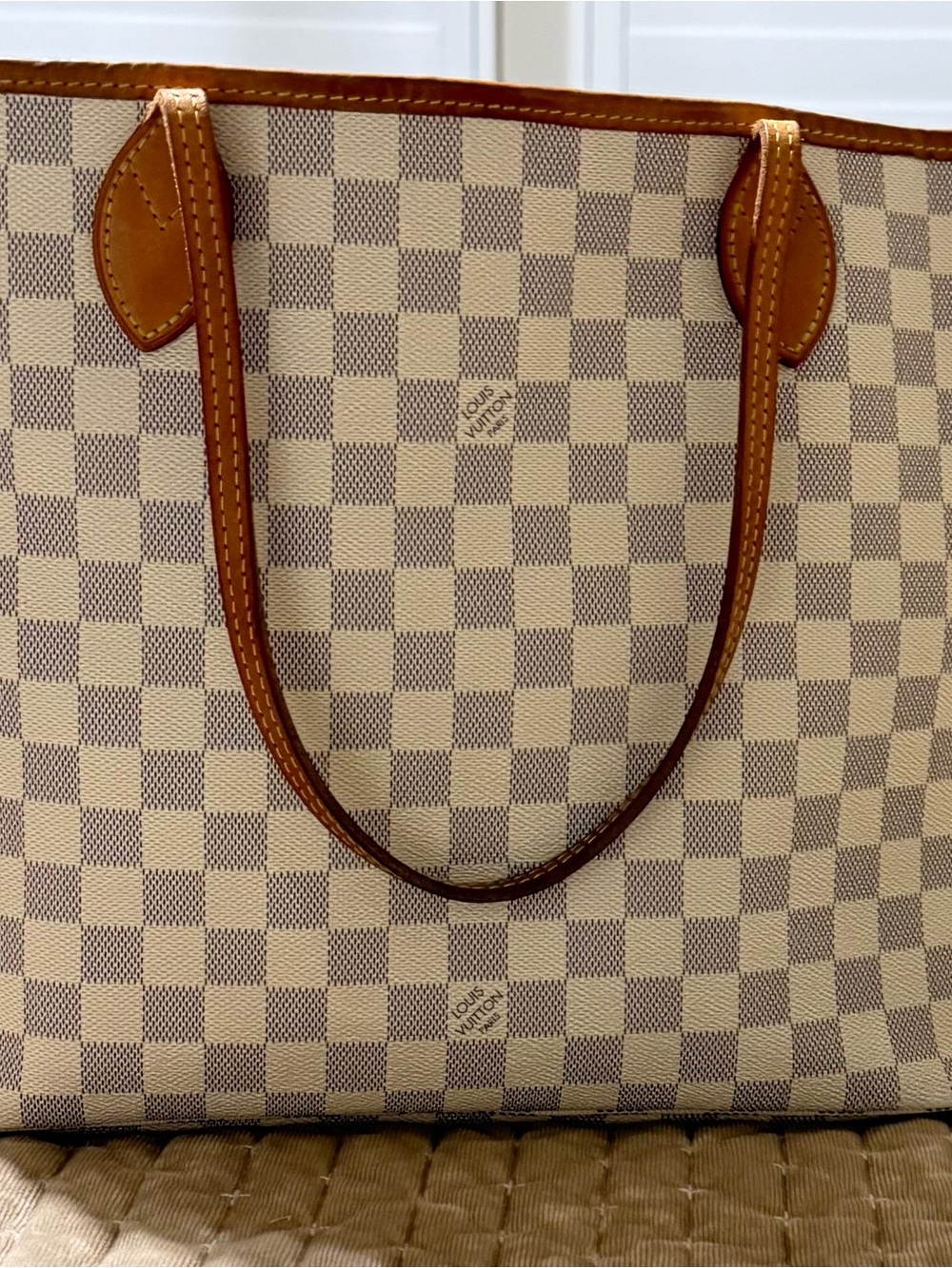 Louis Vuitton Damier Azur Canvas Neverfull Tote with Tan Trim - Picture 2 of 10